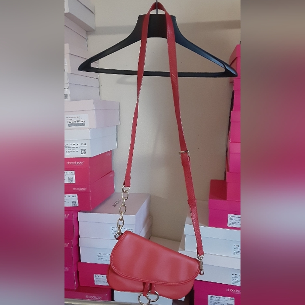 Small red button purse